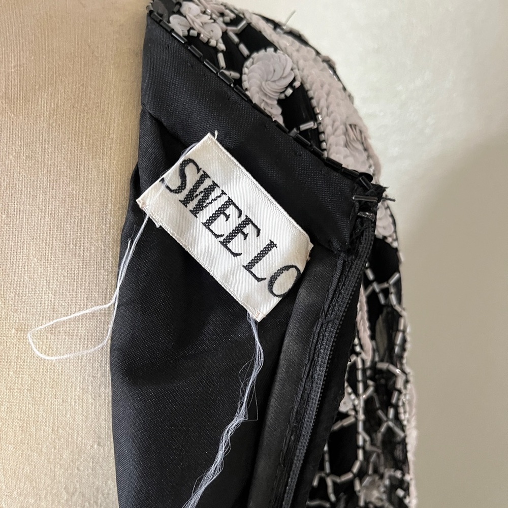 VINTAGE DRESS - Picture 6 of 12